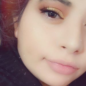 Meet your Posher, Claudithaa